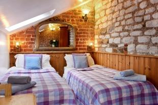 Accommodation Bedroom