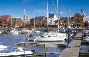 Hull Marina
